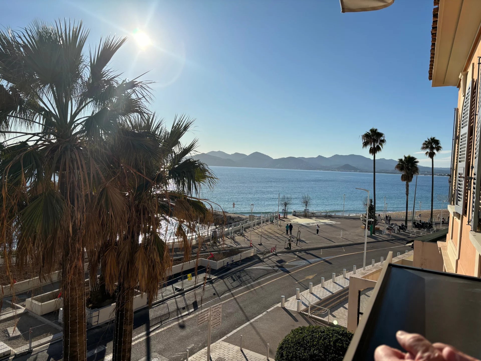 Facing the Old Port Penthouse with beautiful sea view